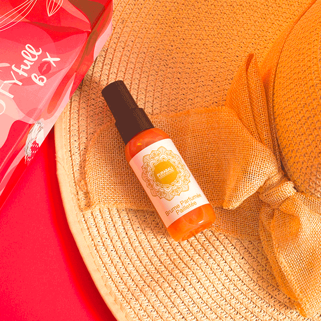 Brume parfumée pailletée Purabali Sensuelle, inspirée des soirées étoilées 50ml