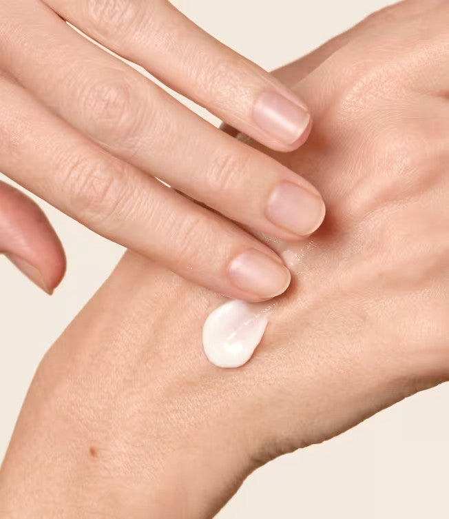 Crème mains anti-tache Vitamine C & Glabridine Anti-taches, Anti-âge Antioxydant