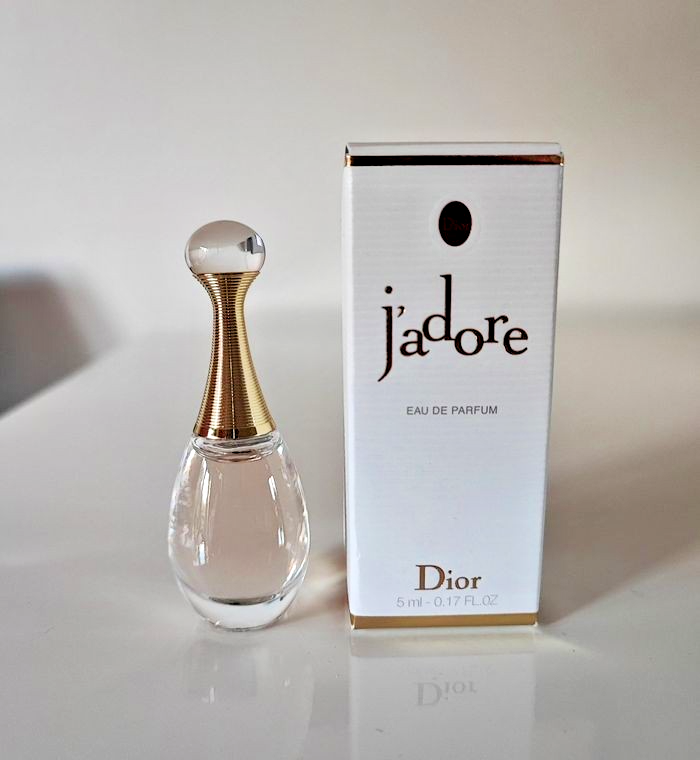 Echantillon Eau de Parfum " J'adore " de  Christian Dîor - 5 ml miniature