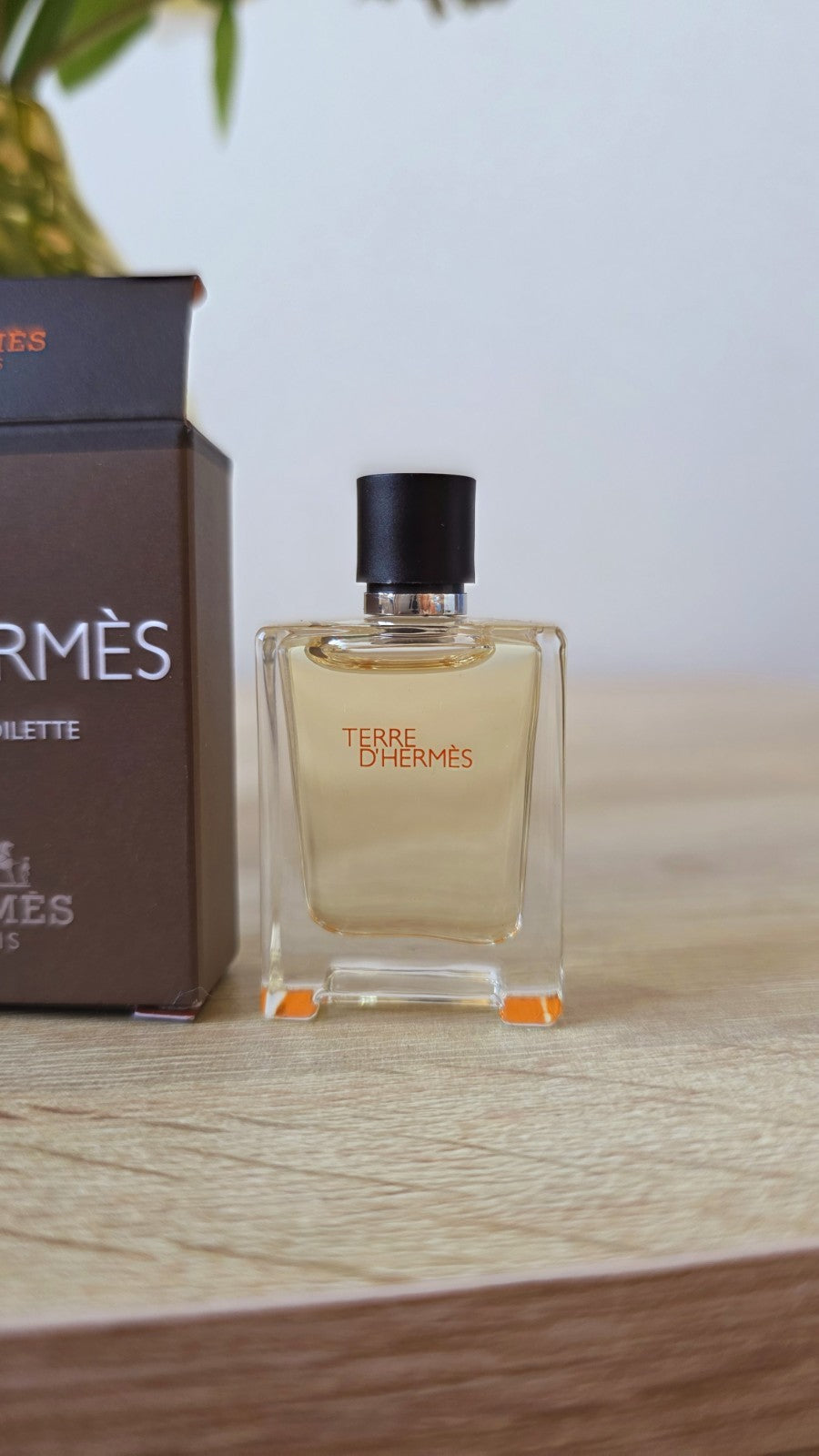 Miniature 5ml Eau De Toilette Terre D' Hermès neuf avec boite