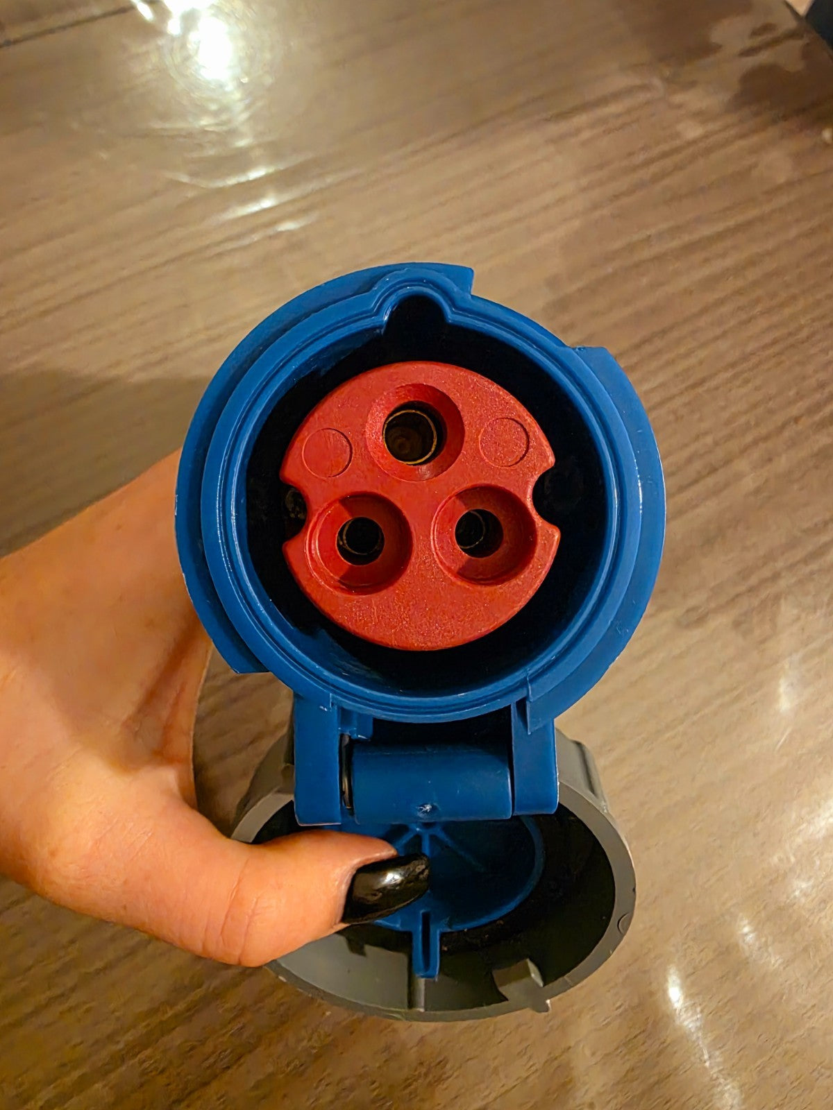 Lot connecteurs industriels MENNEKES – Mâle + Femelle – IP67 – 16A, 6h Type 3860