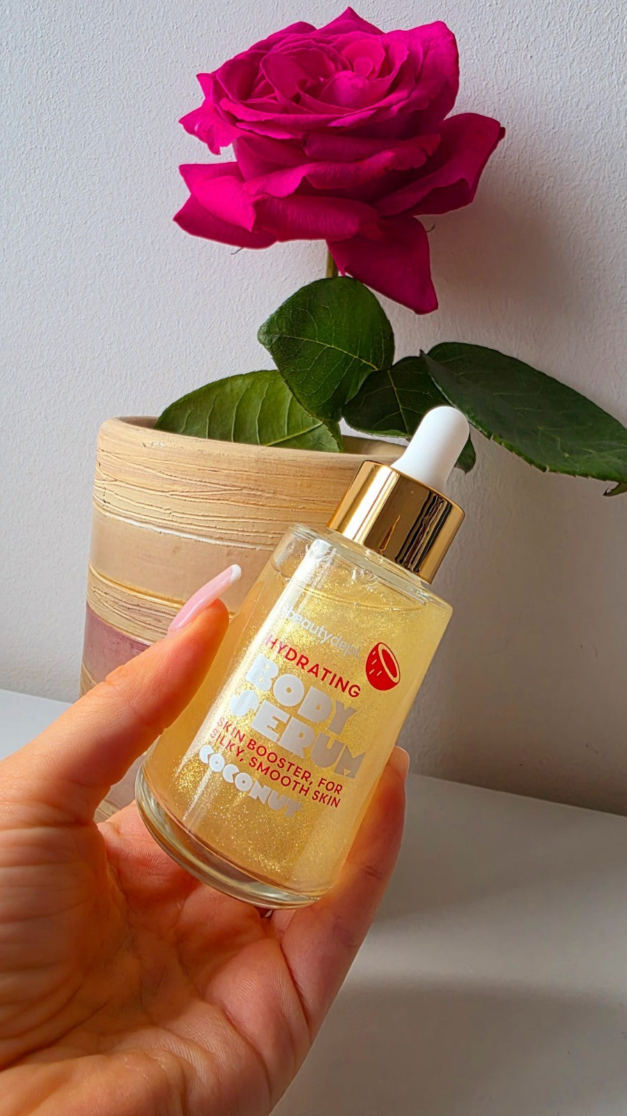 Sérum hydratant paillette doré pour le corps parfum noix de coco beautydept 75ml