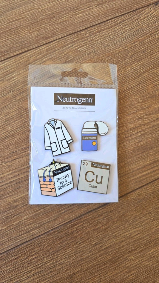 Pins pin badge pin's neutrogena produit de beauté blouse produit marque