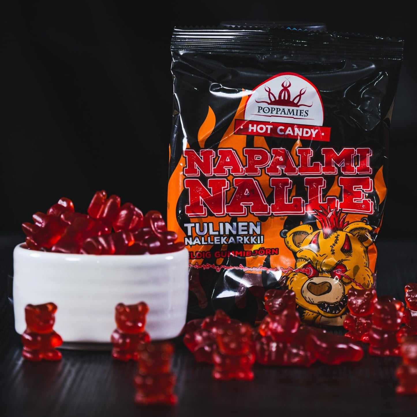 Poppamies Bonbons Épicés Dr Blood Chili Orange - Sans Lactose Sans Gluten Végan - Pas pour les enfants ni pour les farces d'Halloween - Piquant : X-HOT - Taille : 75g