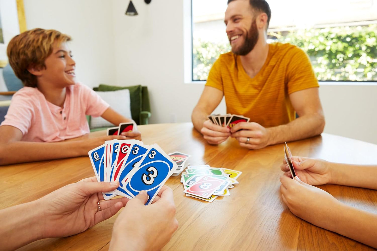 Mattel Games UNO Jeu de Cartes, 7+ Ans, 2-10 Joueurs