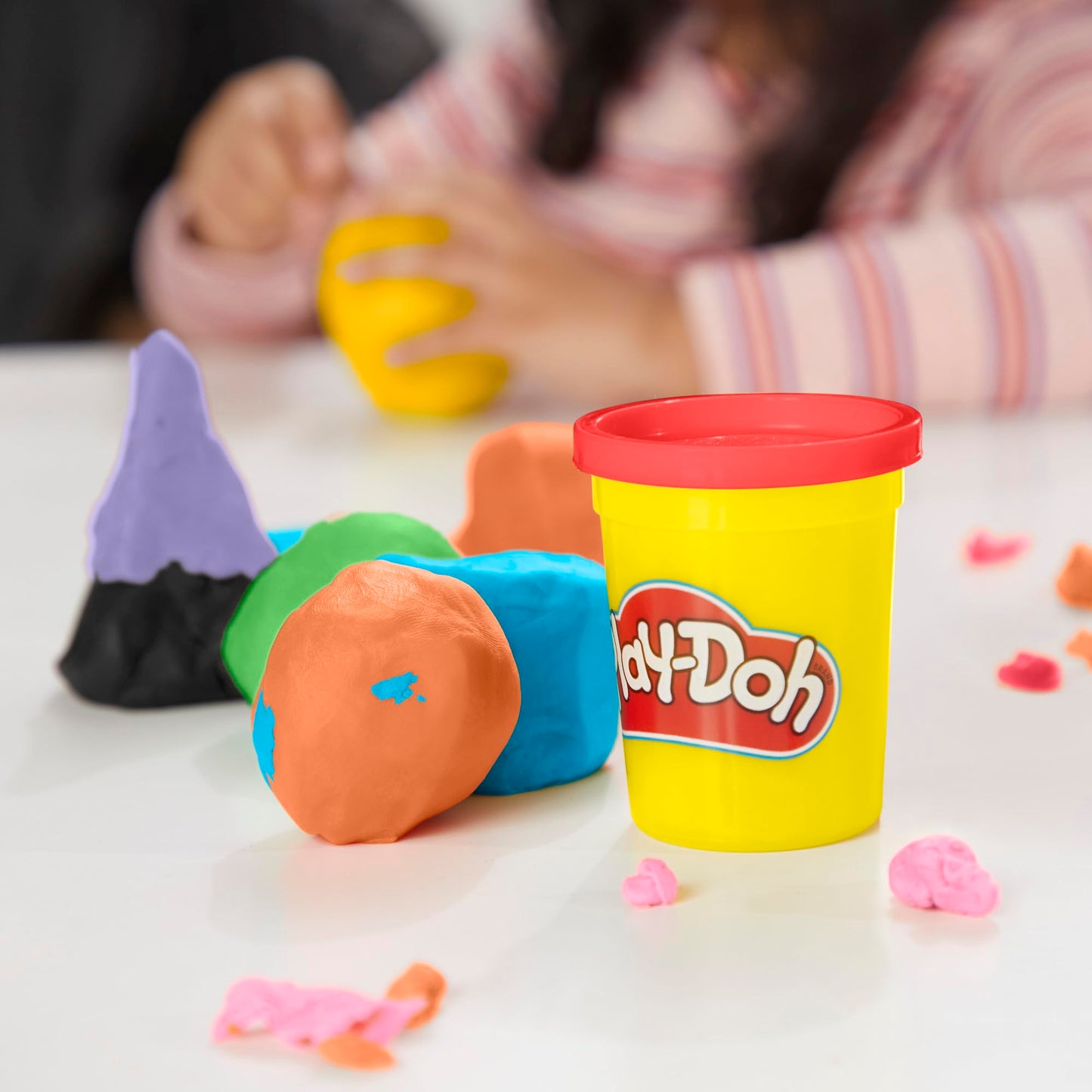 Play-Doh, La fête des Couleurs, Loisirs créatifs avec pâte à Modeler pour Filles et Garçons dès 3 Ans, 24 Pots de 56 g, 6 Couleurs, Idèe Cadeaux pour Anniversaires