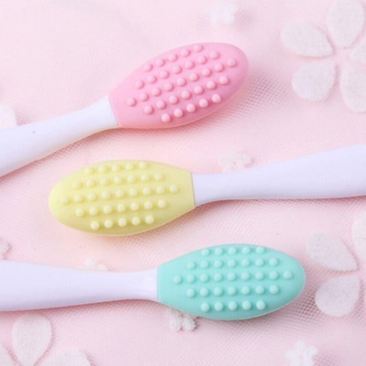 Brosse Exfoliante et Massante en Silicone pour le Nettoyage des Points Noirs - Mes Petits Moments